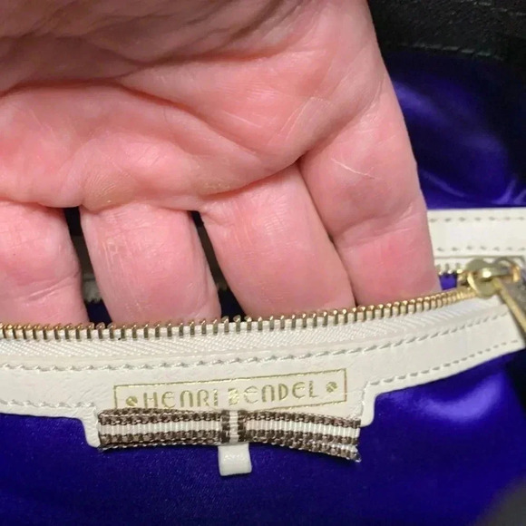 HENRI BENDEL Purse,bucket bag. Inside is Gorgeous, 1 callout in the last pic. - Picture 6 of 8